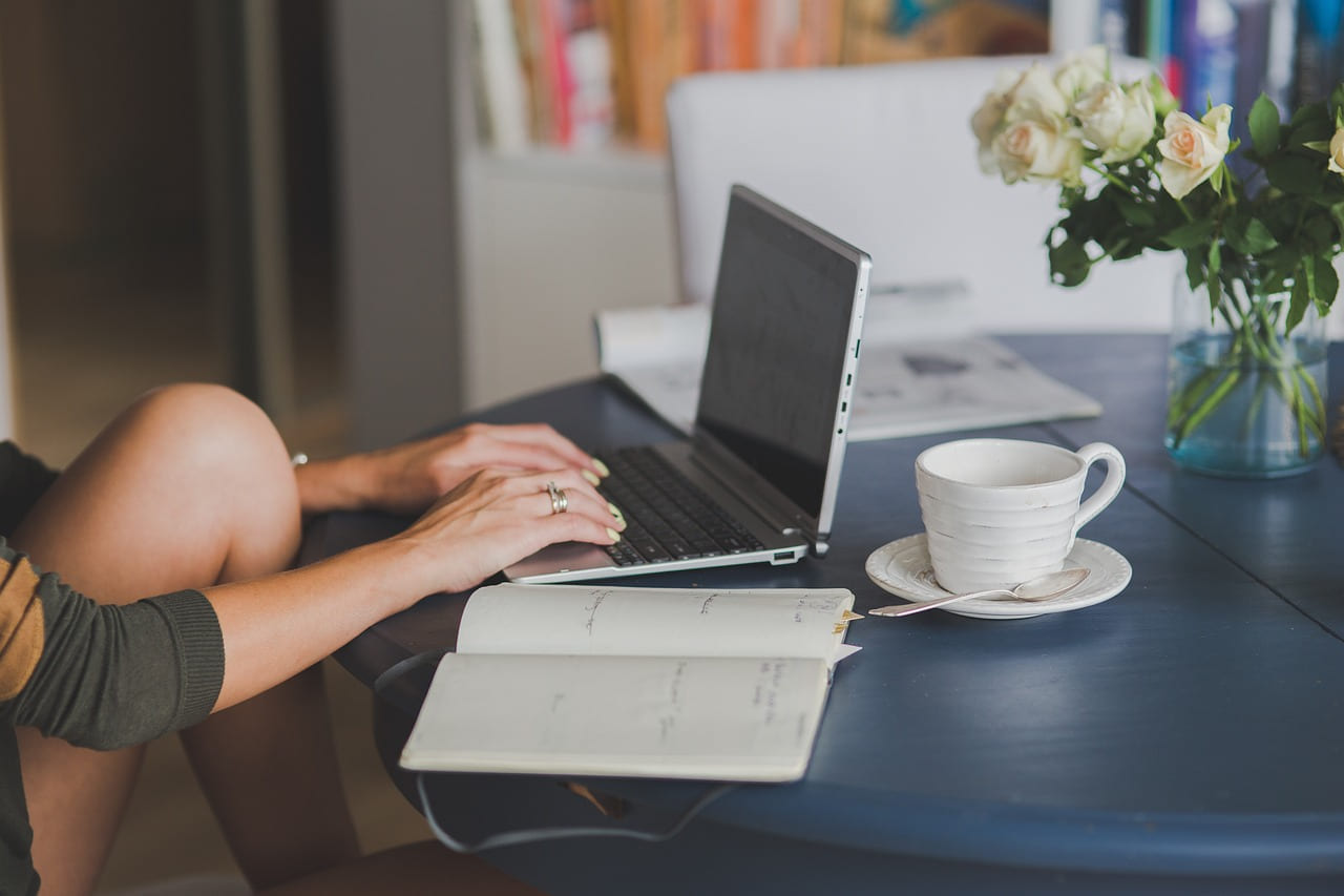 The Digital Hustler homepage cover image
